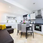 2 Bedroom Charming Family Apartment