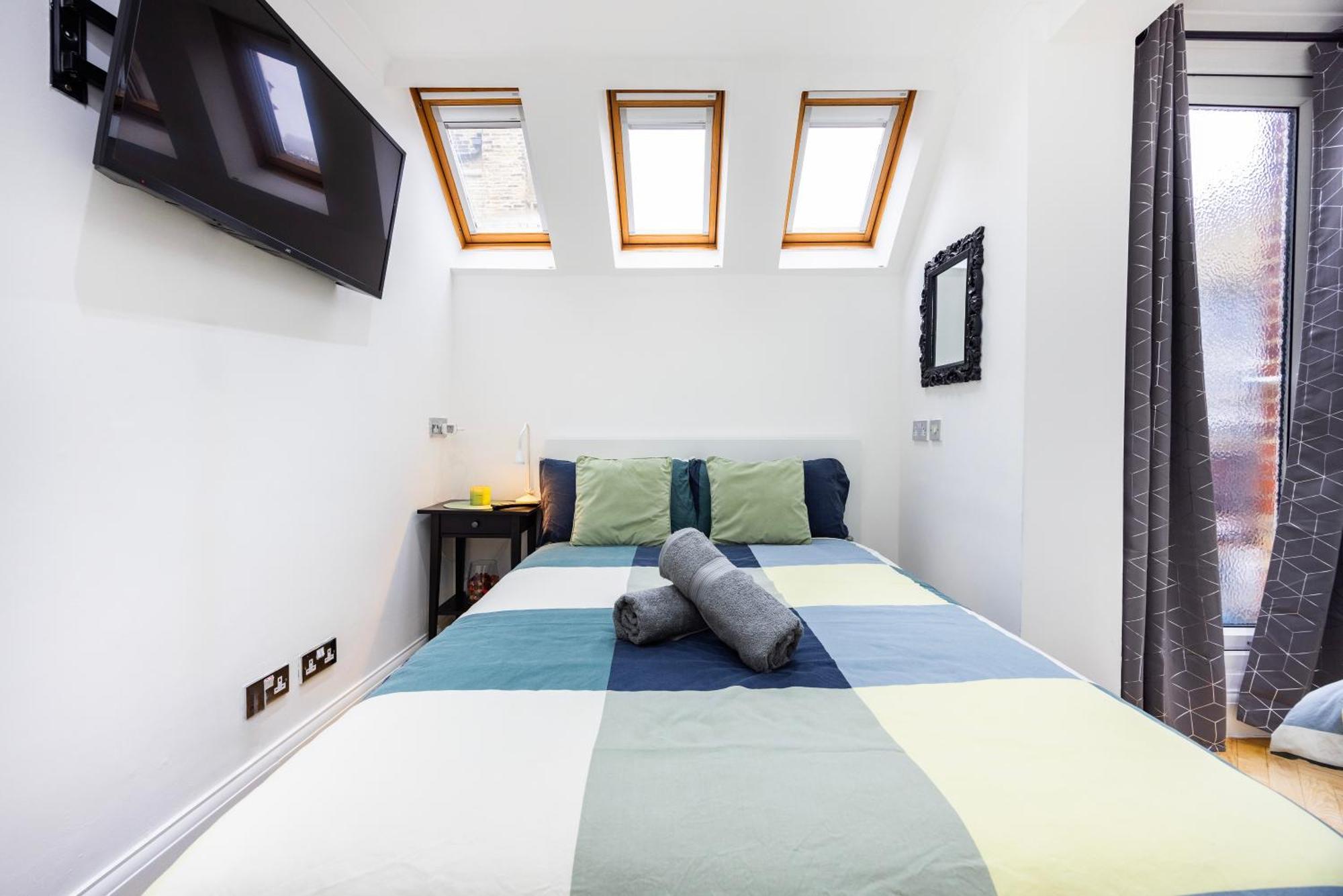 2 Bedroom Charming Family Apartment *