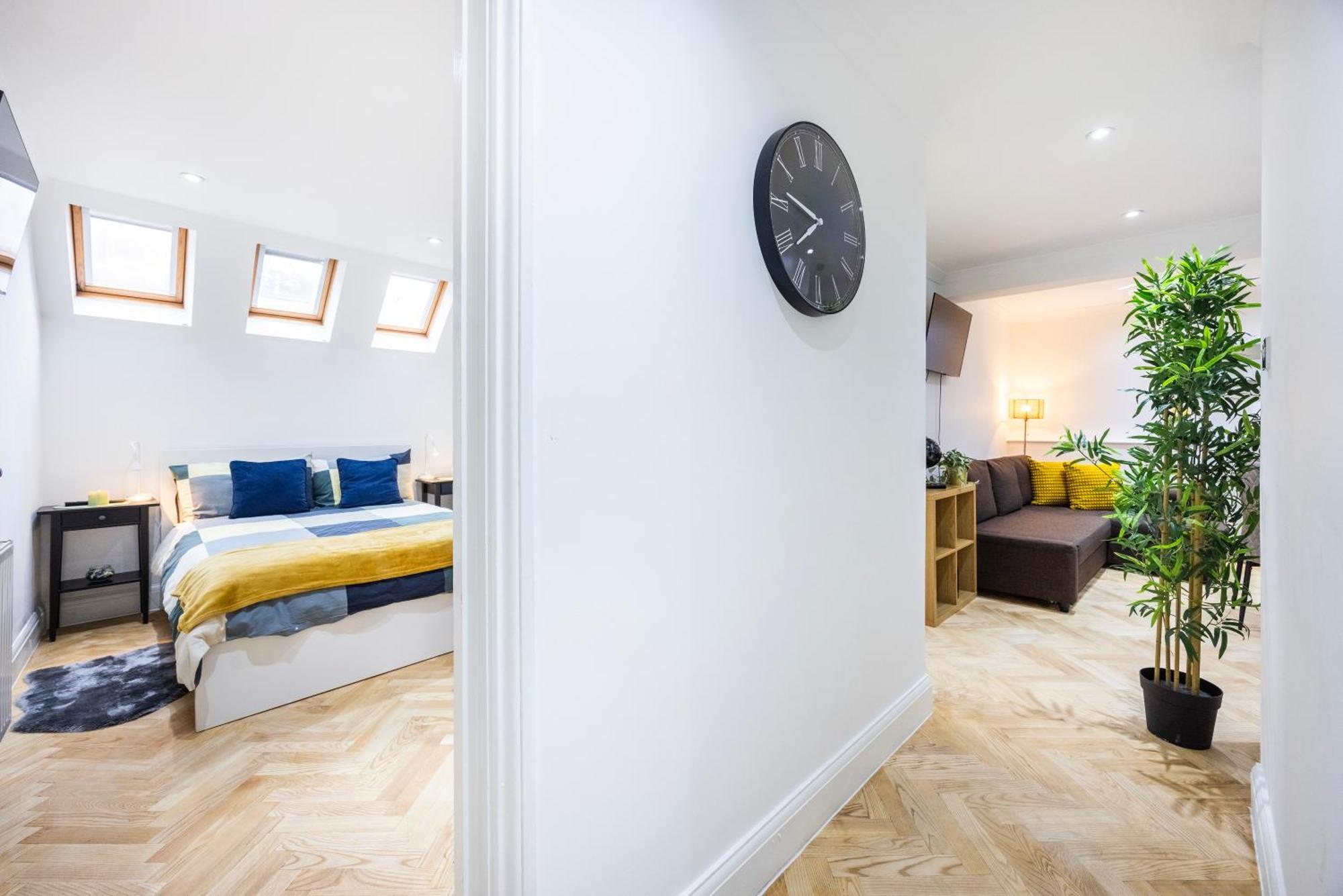 2 Bedroom Charming Family Apartment